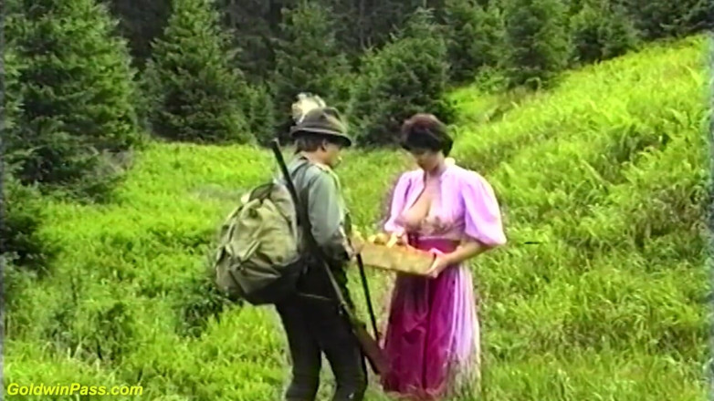 Goldwin pass: Figliastra di contadini formose scopata da un cacciatore