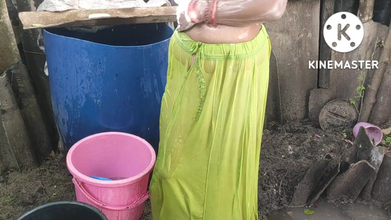 Anita yadav: Bhabhi berkongkek pantat dan buah dada panas