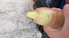 Idmir Sugary: 중고 콘돔 딸기 - 너무 빨리 쳐서 안에 사정의 거품을 만들어