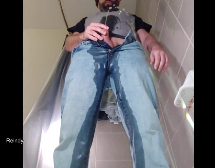 Reindy Andy: 내 청바지를 젖게 하고, 오줌을 가지고 놀고, 열심히 사정