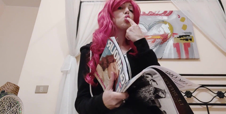savannahamatoriale: I Relax Leafing Through a Fashion Magazine the Models Are...