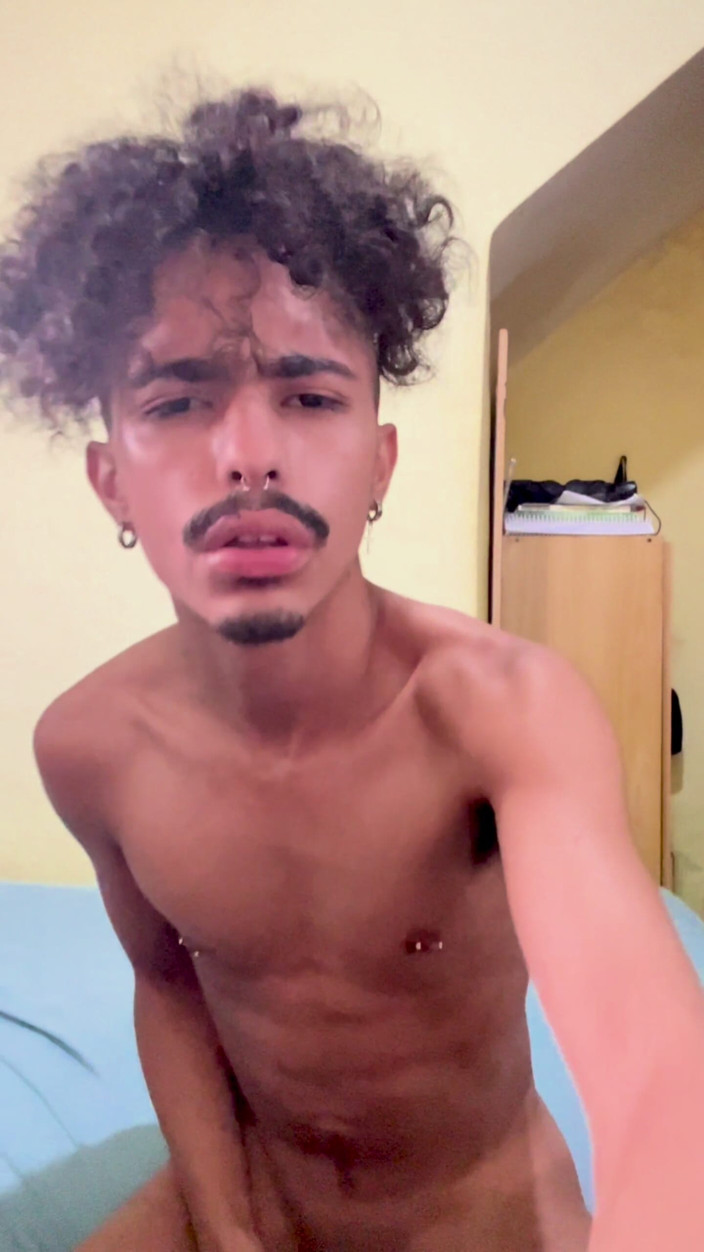 The Vicious Gabe: Twink byla sama doma a trochu si hrála