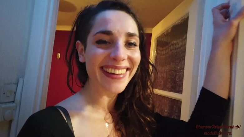 Glamour: Două pule dure în gura mea, te rog!! I sex în trei...