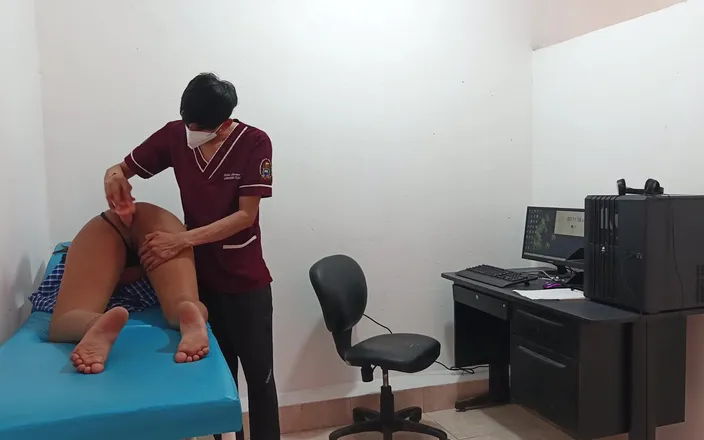 Goky: Perverser doktor fickt muschi von geilem college-mädchen 18+