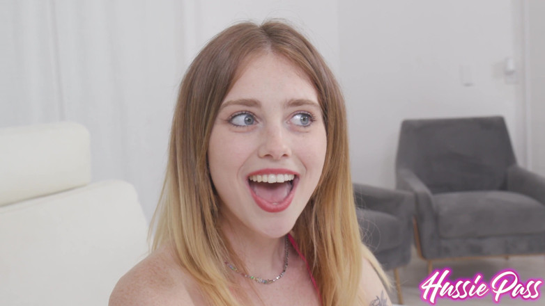 Hussie Auditions: 13 cali dla szczupłej rudej z Lucy Foxx z Brickzilla