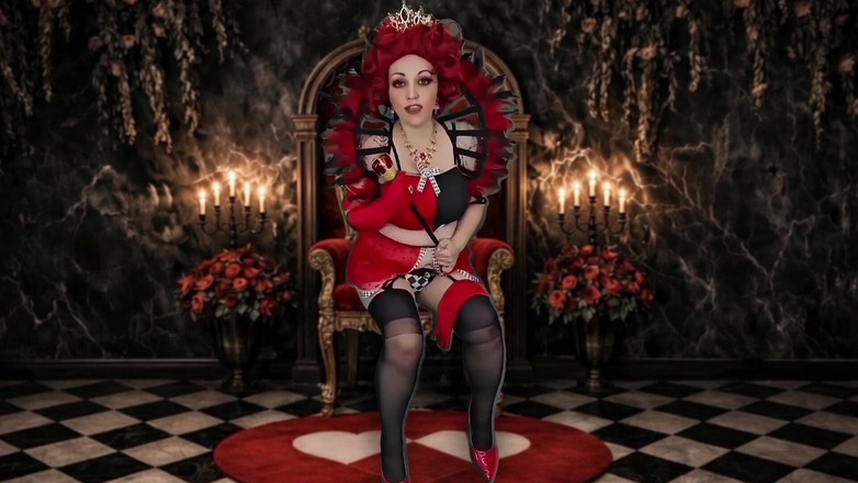 SapphireStyle90: 『オーベイ・ユア・クイーン』フェティッシュ・エディション