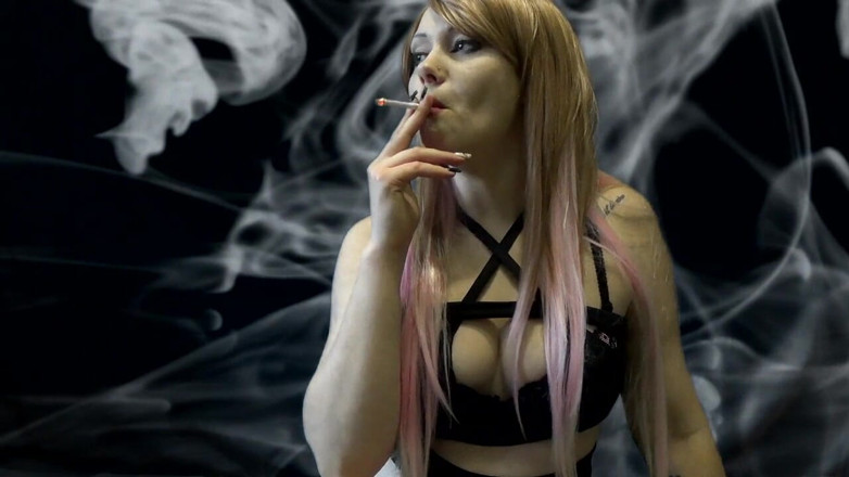 Goddess Misha Goldy: Long Time Smoker Cough and Cum Countdown