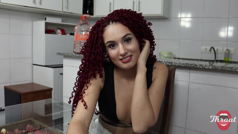 Lady Snow Brasil: Моя зведена сестра зробила мені мінет, щоб втішити мене після розриву з моєю дівчиною