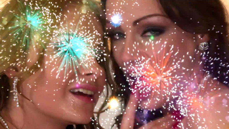 Erotic Planet Studio: Wild hardcore mix - loira e morena vagabundas sendo fodidas com...
