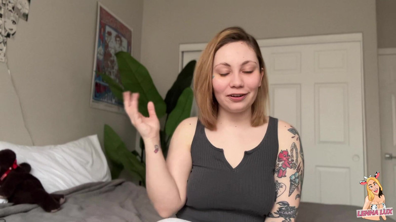 Lenna Lux: Chị kế tưởng tượng về việc bạn nói chuyện tục...