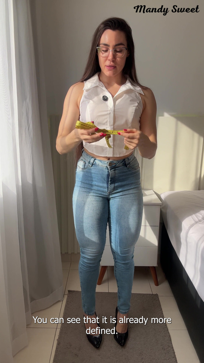 Mandy Sweet studio: 영양사 맨디는 바지의 부피를 알아차리고 더 잘 평가하기로 결정했습니다...