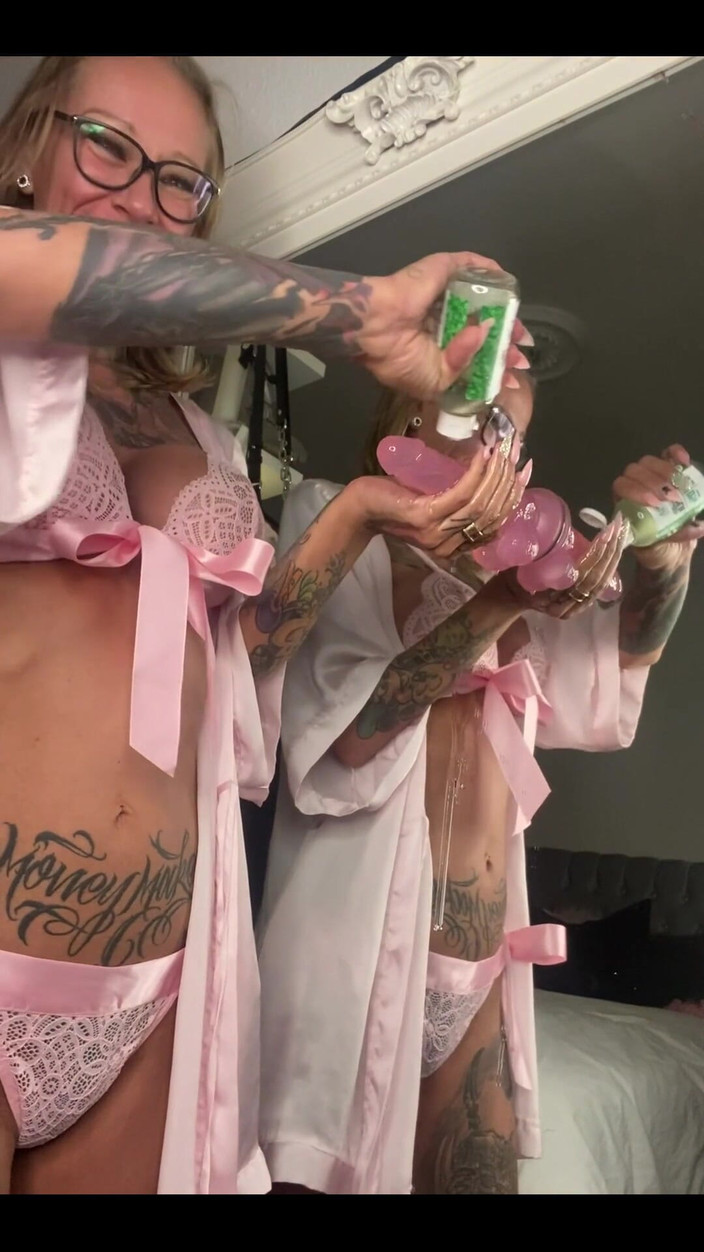 Skully inkson: Chúc Mừng Giáng Sinh