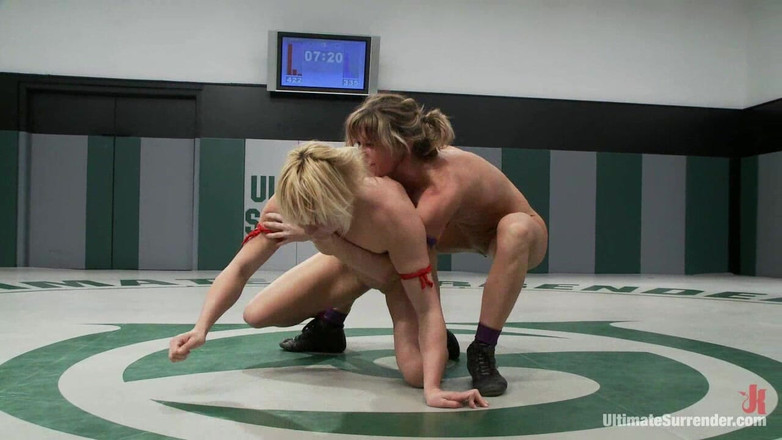 Ultimate surrender by Kink: The Ninja's Vs Team Ice Round 2 della Tag Team League 2010...