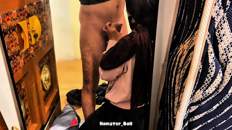 Hamster_Ball: Meine muslimische freundin war überrascht, ich hatte einen großen schwanz, Hahaha