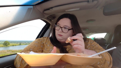 SSBBWLadyBrads: Eating food in car with buddy
