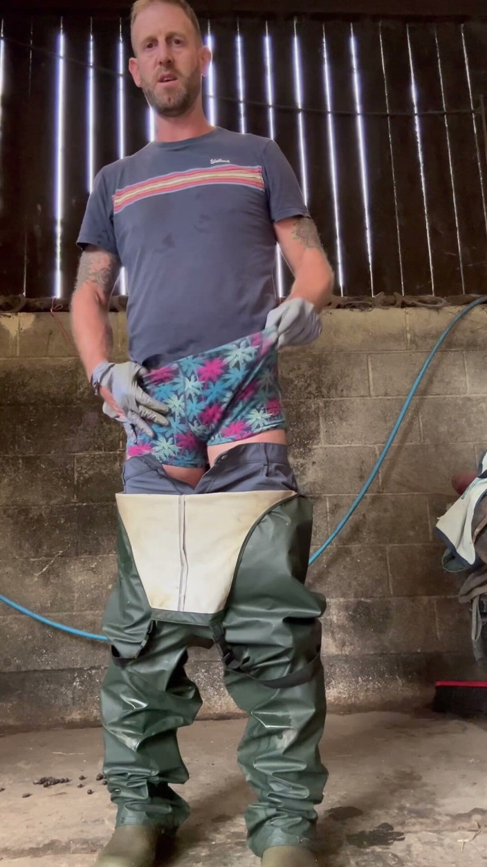 Farmer Sam: Farmer Wanks in Dirty Work Gear