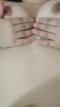 Istriku gadis cantik besar