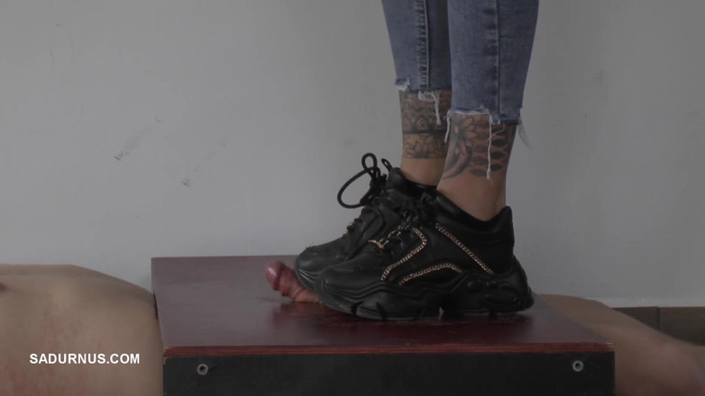 Sadurnus: Paní Cleo Happy Dokončovací Rozdrcení!