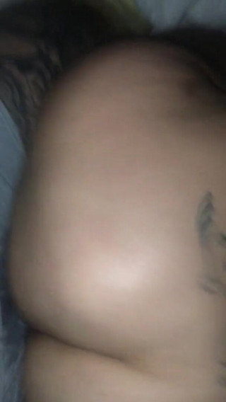 MzKiTTy91: Pawg a pecorina con un enorme cazzo nella manica