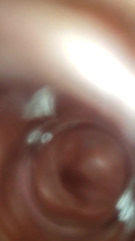 Voir à l'intérieur de mon trou du cul avec mon plug anal en verre