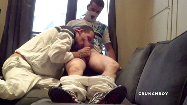 Sneaker gay: Šukaný chlapec při běhání zneužitý dominantním hetero klukem