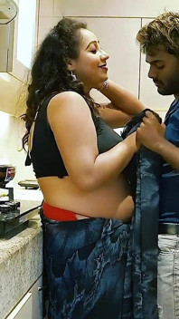 Madrasta Fodida Em Cozinha Grande Ass De Quatro Hindi Slang