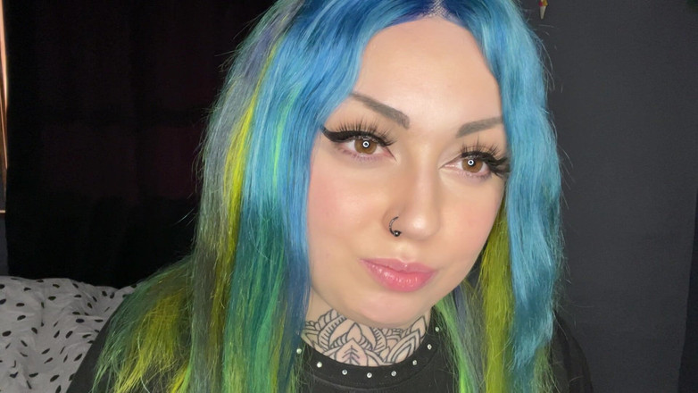 Miss Valentina: Wifeys de alături - Instrucțiuni de masturbare