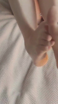 Piedi e dita molto carini, footjob sensuale