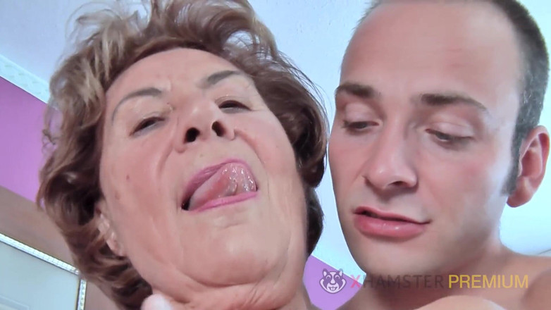 Sextermedia by Pete: Coño peludo de la abuela necesita un pinchazo grueso