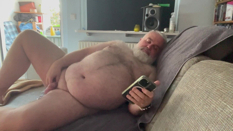 cuddlebearbln: सोफे पर 8