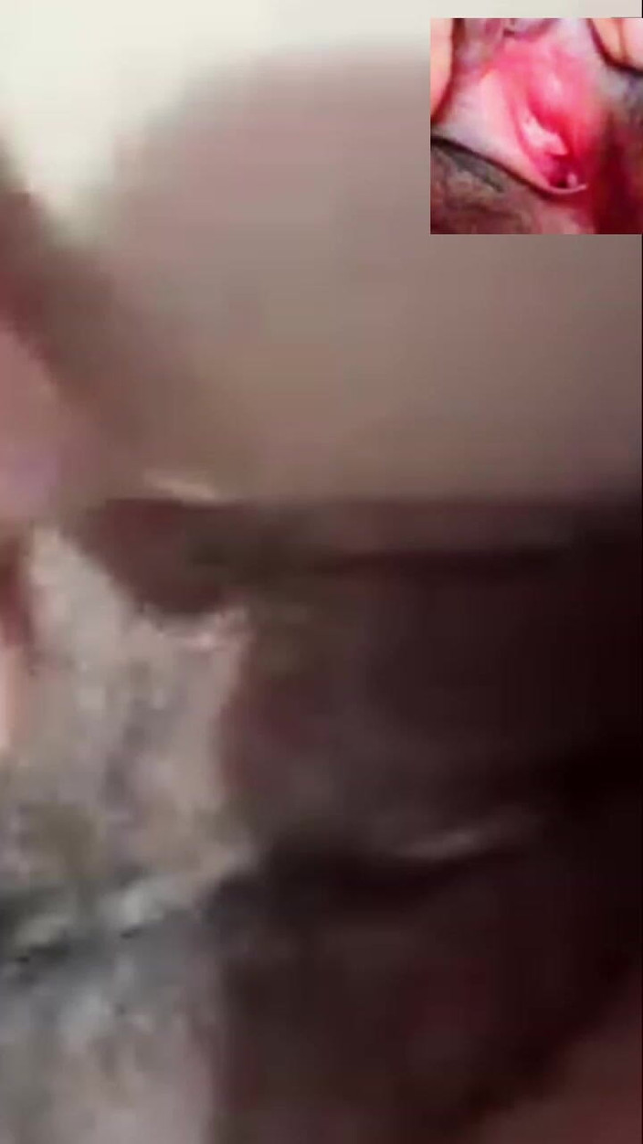 rajahutan44: Fille Asiatique Montre Son Sexe Et Ses Gros Seins