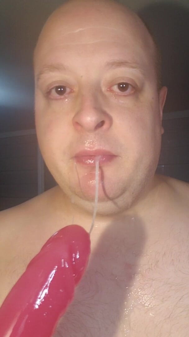 Charlieboy69: Deepthroat enorme doppio dildo viola da 18 pollici