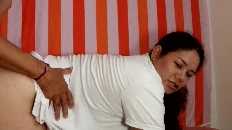 Valkyrieandluigy: Girlfriend Sucking Rich