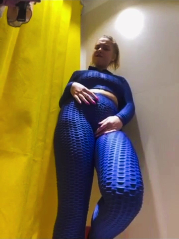 JuiceLussie: Melancap awam di bilik persalinan