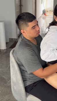 Mi Amiga La Latina Me Invita a Follarla Con Sus Ricas Nalgas