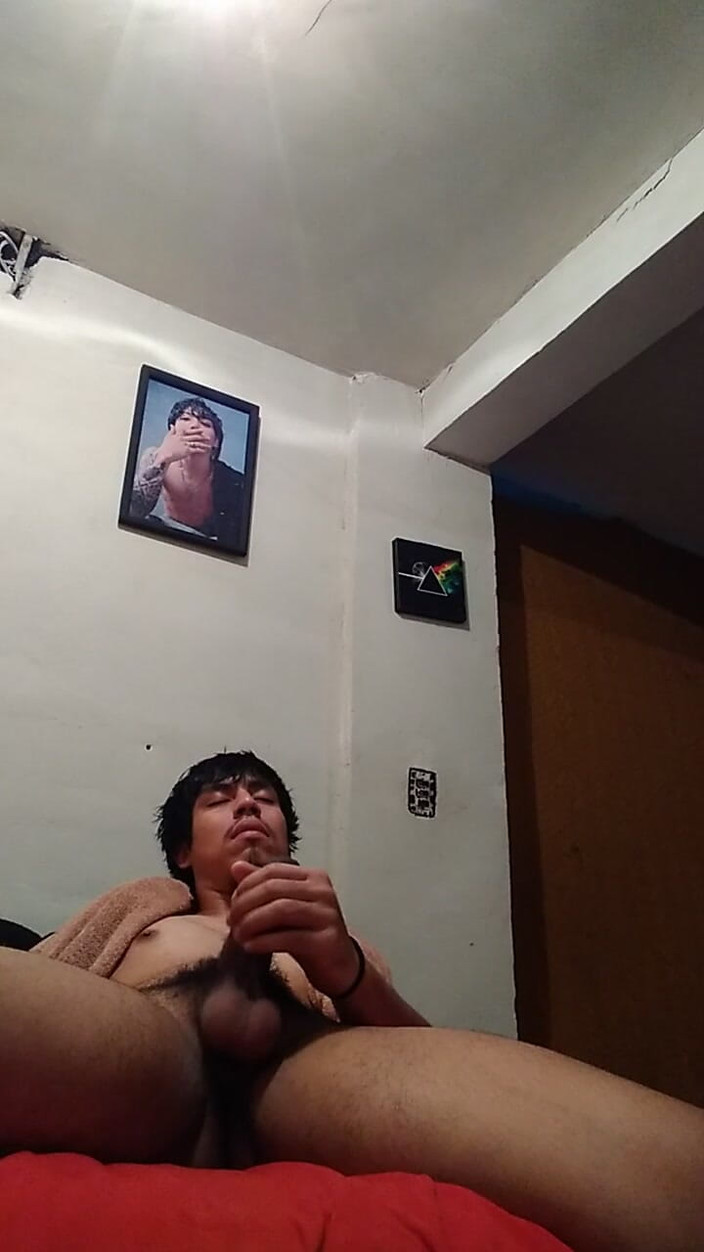 AlexAlejandro13: Siadam ze mną do łóżka, mam ochotę na dużo hardcorowego seksu