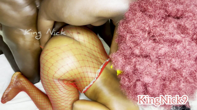 King Nick: Moje přítelkyně se k nám přišla připojit na trojku část druhá (2)...