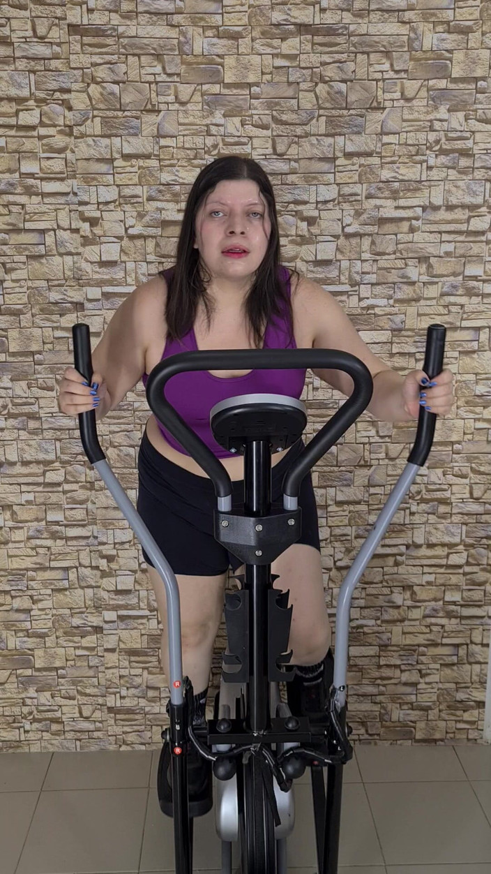 Alice H: Senaman fetish manis