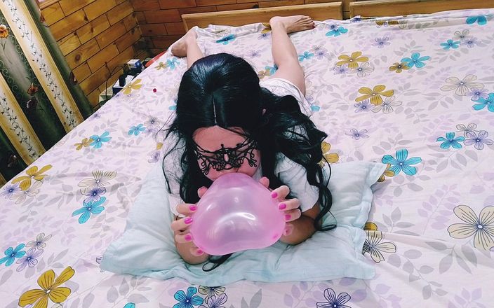 Bolly Karma: Chci mého ptáka do jejího sexy těsného zadku, krásná děvka...