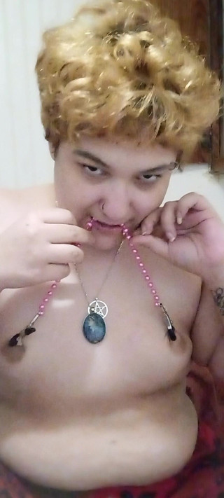 PrinceDez: Pinze per capezzoli su tette piccole