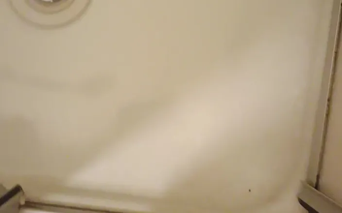 Ed Eden: Cumming Shower
