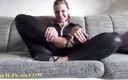 Sinika Skara: Gymnastics slippers - Dirty talk