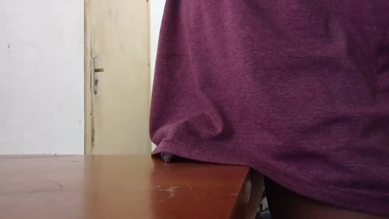 Alw04: Ragazzo Di 18 Anni Che Si Diverte Con Grande Piacere.