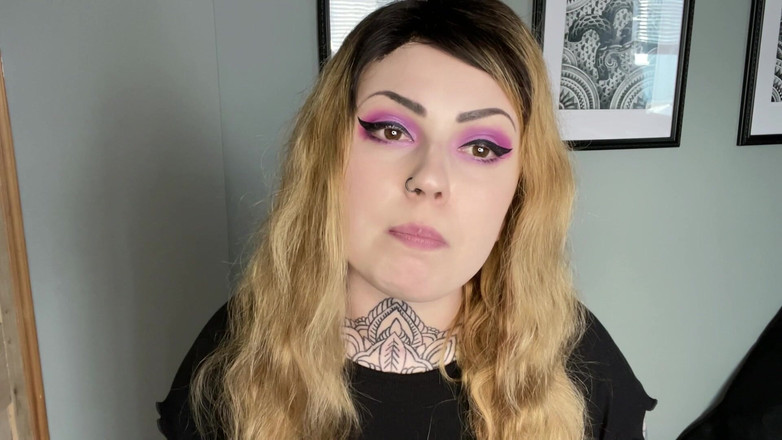 Miss Valentina: Wedgies te fac tare