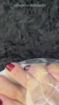 Transparente Plataforma Com Unhas Vermelhas Da Imperatrizbella