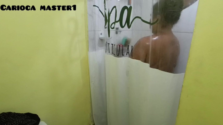 Carioca Master: 一緒にシャワーを浴びる誘惑