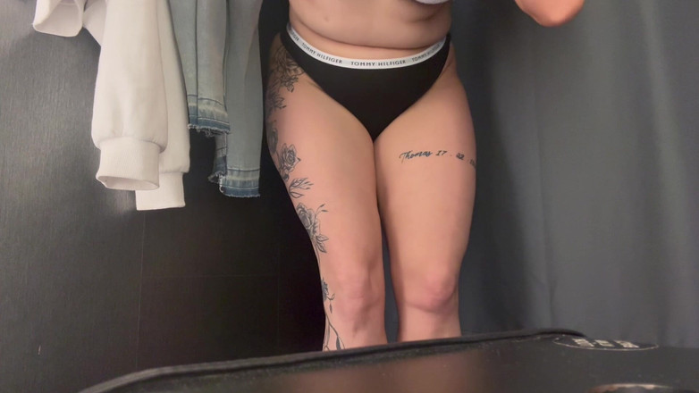 sexyjanahot: Il est temps pour un bikini pour les vacances