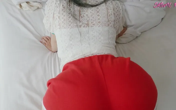 18_honey: Sexy Thai girl and big cock doggy