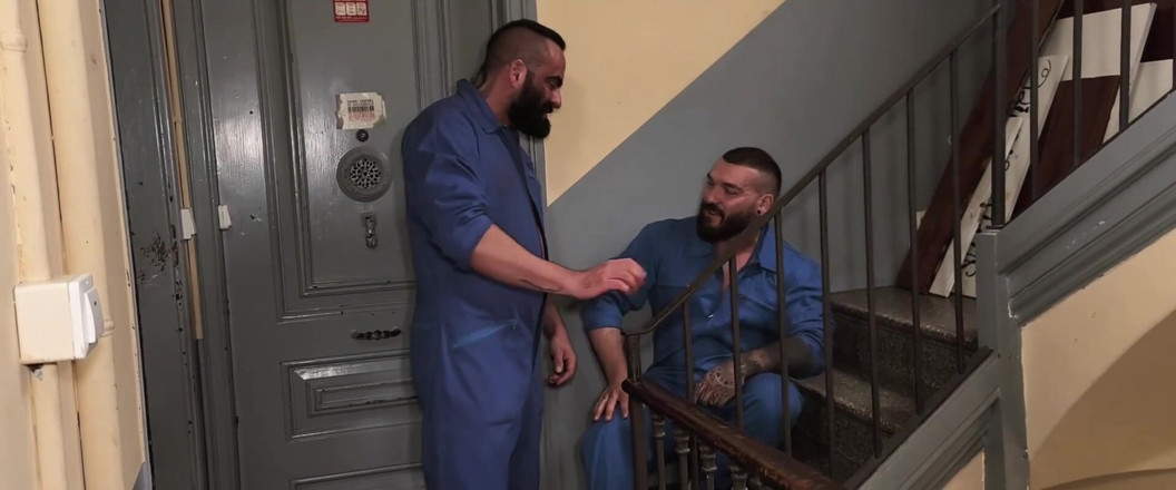 The Bearded Master: Śmierdzący pracownicy. Spocony Musky Cheese Man Śmierdzi Siusiu Fetysz
