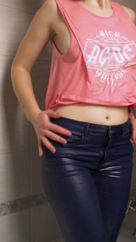 Fetish seluar jeans basah menyembah pantat